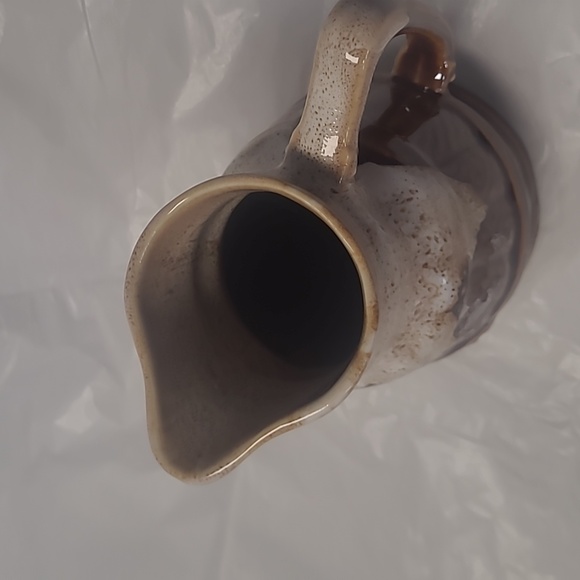 L6: Vintage Revol France Drip Glaze Barrel Cream Milk Pitcher Approx 10 … - Picture 3 of 7